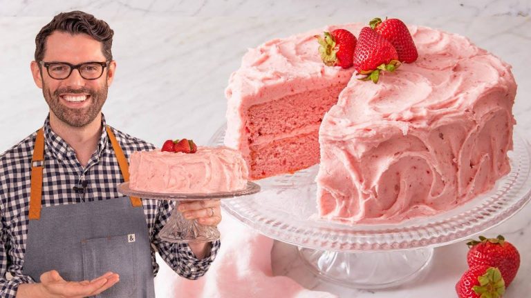 Easy Strawberry Cake Recipe