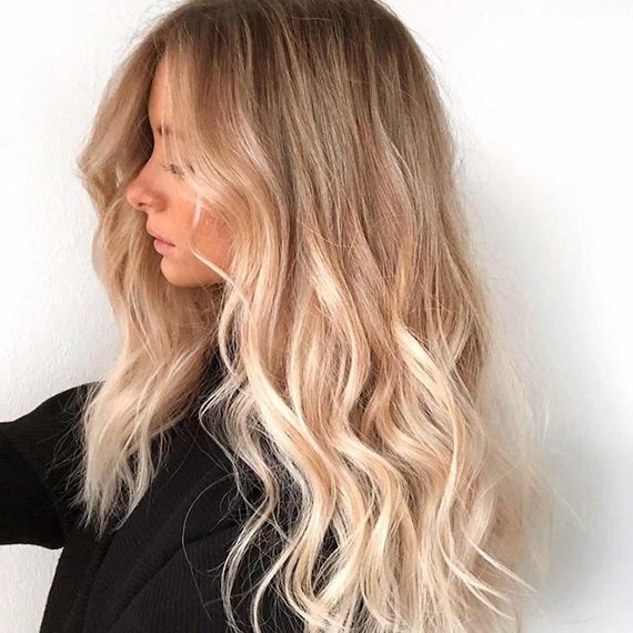 Embrace the sun-kissed glow of this stunning foilyage blonde hairstyle! Effortlessly chic with dimension and warmth, it’s the perfect blend for a radiant look. ✨ #BlondeGoals #HairInspo