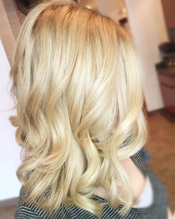 Radiating elegance with this stunning blonde hairstyle! Effortlessly chic and full of shine, it’s the perfect look for any occasion. 💫✨ #BlondeGoals #HairInspo